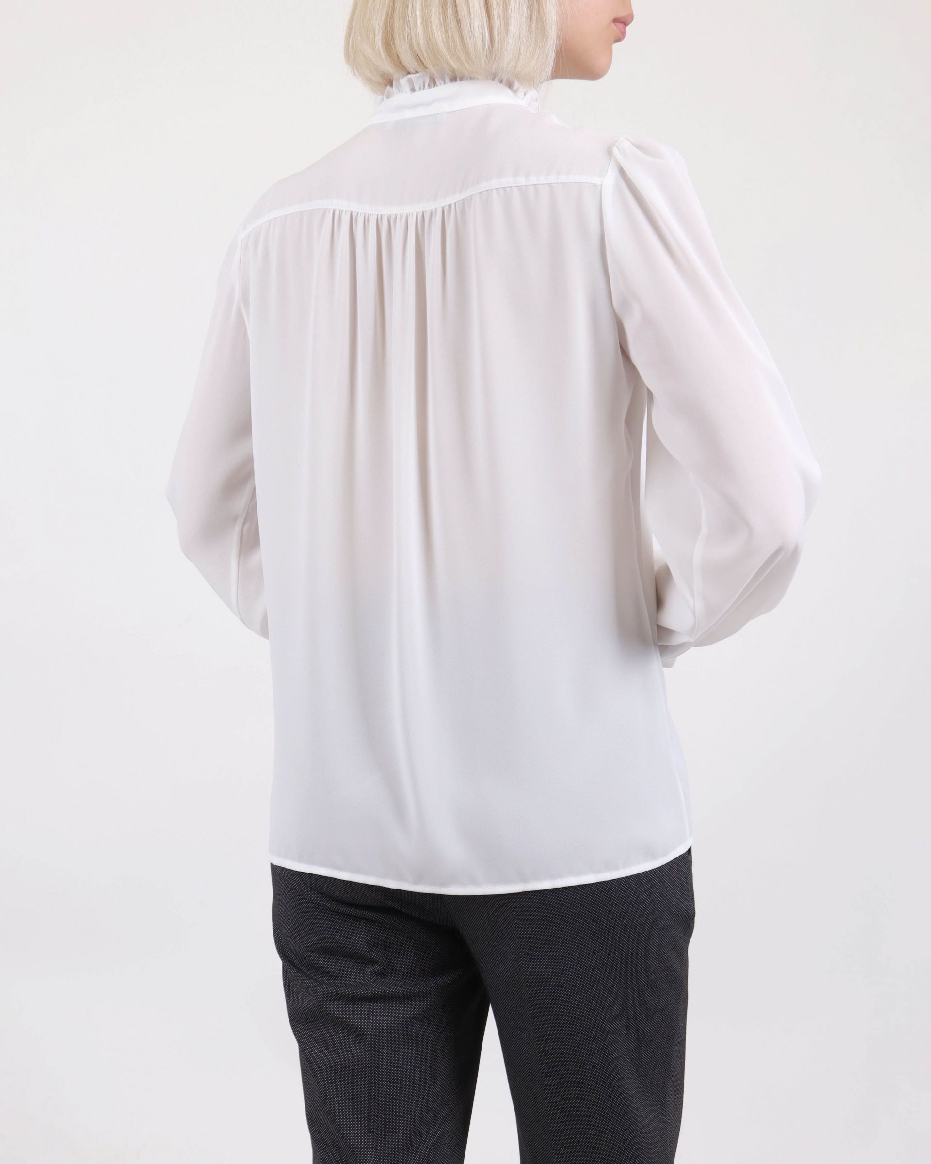 Blouse col montant 4